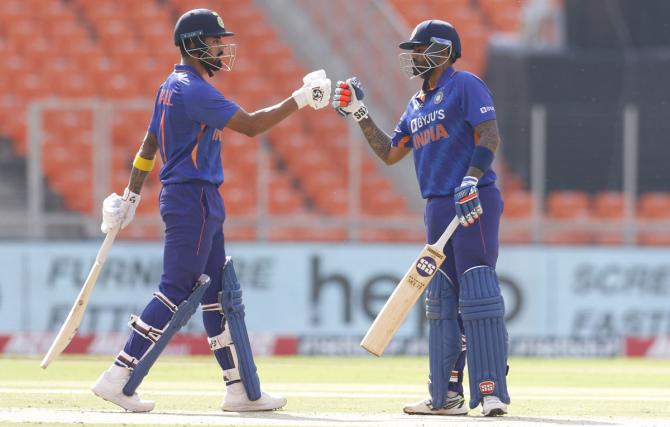 KL Rahul and Suryakumar Yadav celebrate a boundary during their 90-run partnership off 106 balls.