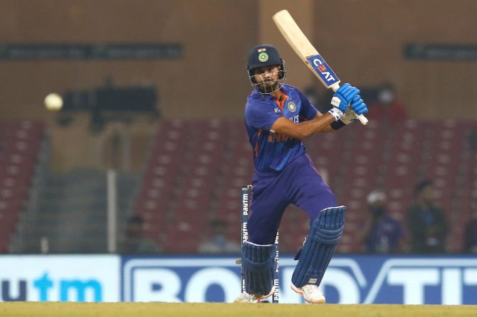 Shreyas Iyer bats during his 28-ball 57, which included 5	fours and 2 sixes.