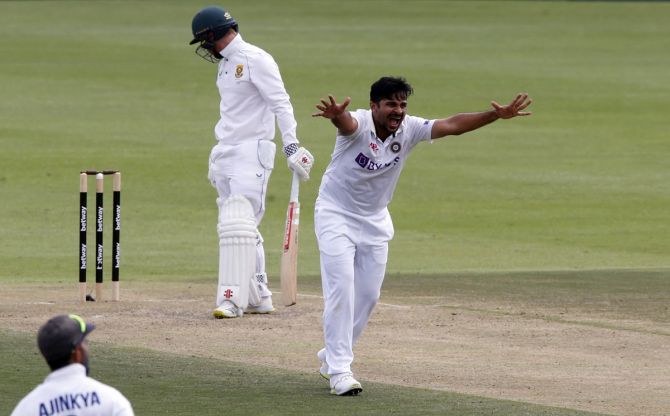 India pacer Shardul Thakur appeals successfully for leg before wicket against South Africa's Kyle Verreynne during Day 2 of the second Test, in Johannesburg, on Tuesday.