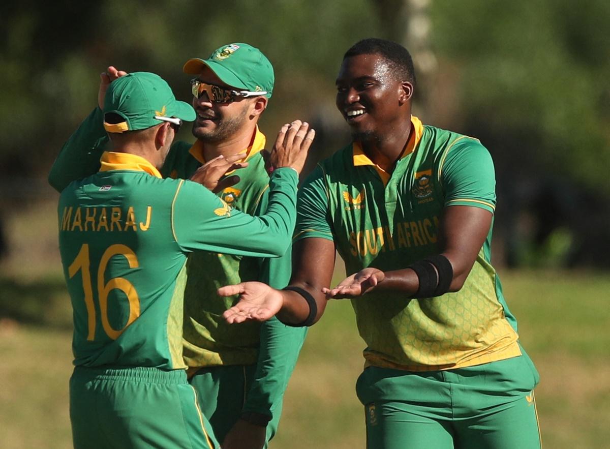 South Africa pacer Lungi Ngidi celebrates with Keshav Maharaj after dismissing Shreyas Iyer.