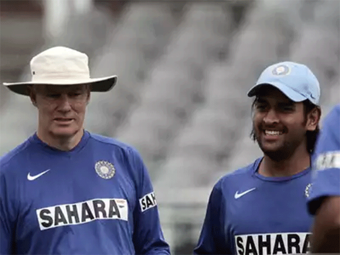 Greg Chappell and Mahendra Singh Dhoni