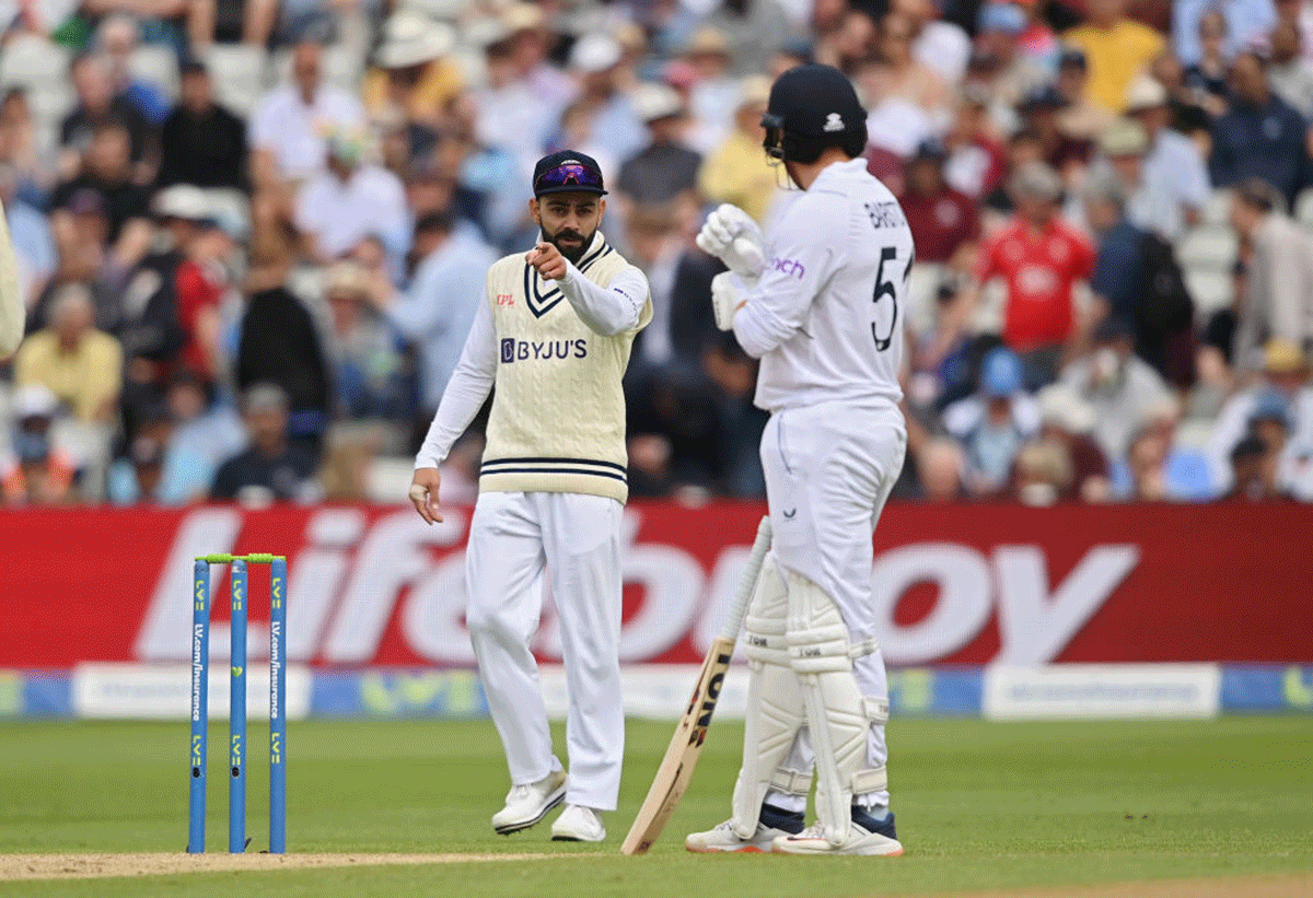  Virat Kohli exchanges words with Jonny Bairstow