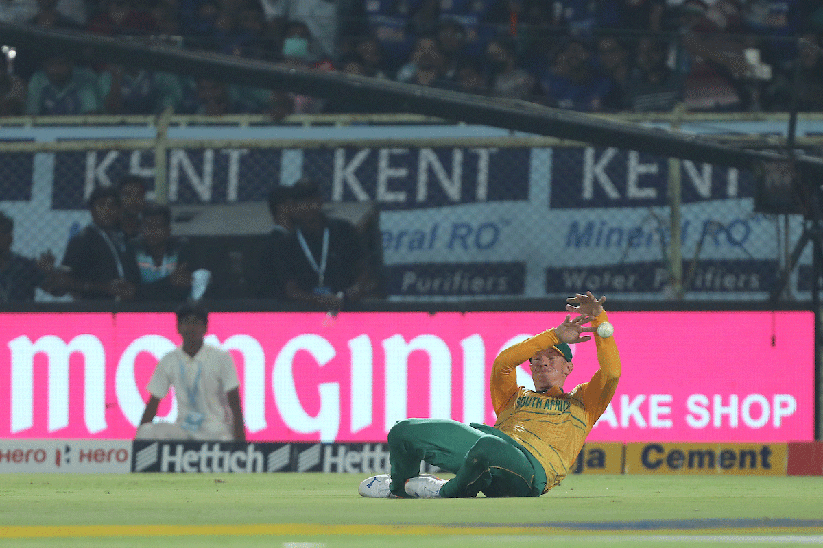 South Africa's Rassie Van Der Dussen drops a catch