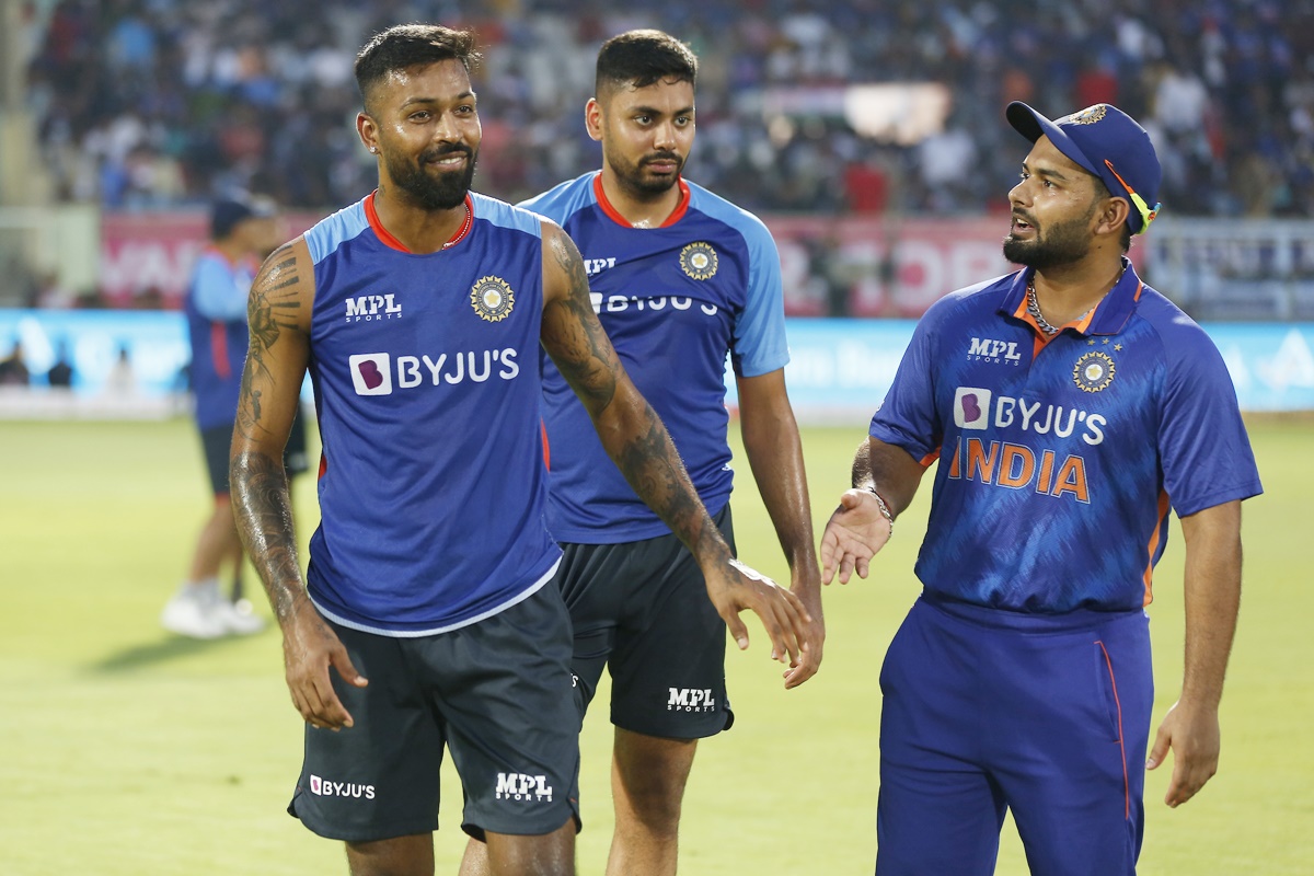 Hardik Pandya with Rishabh Pant