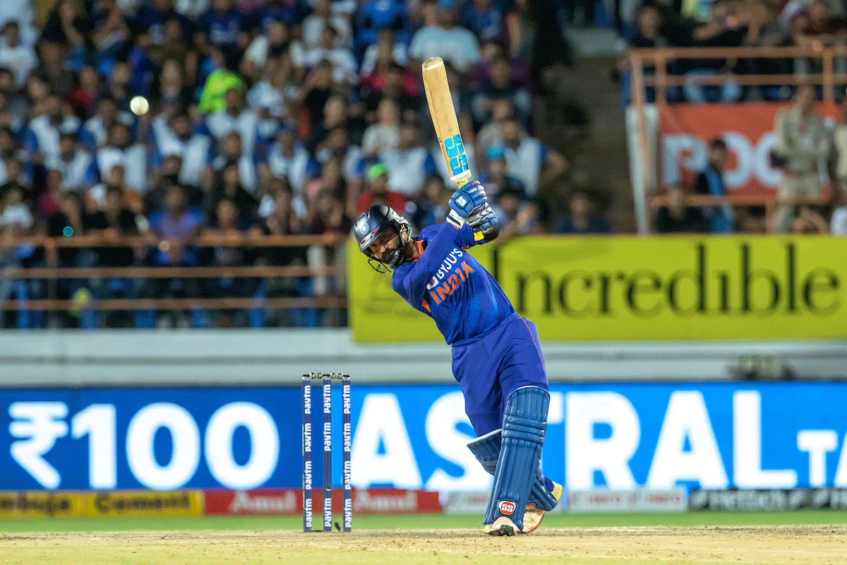 Dinesh Karthik struck nine fours and two sixes in his knock of 55