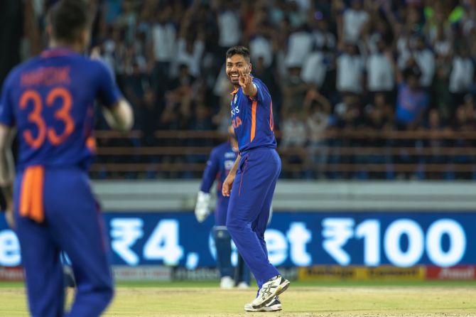 India pacer Avesh Khan celebrates after dismissing South Africa's Marco Jansen during the 4th T20I, at the Saurashtra Cricket Association Stadium, in Rajkot, on Friday.
