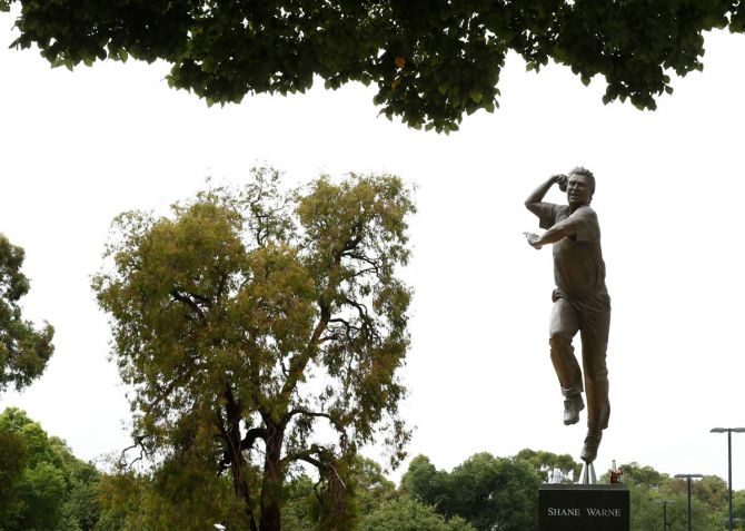 Shane Warne's statue outside his beloved MCG