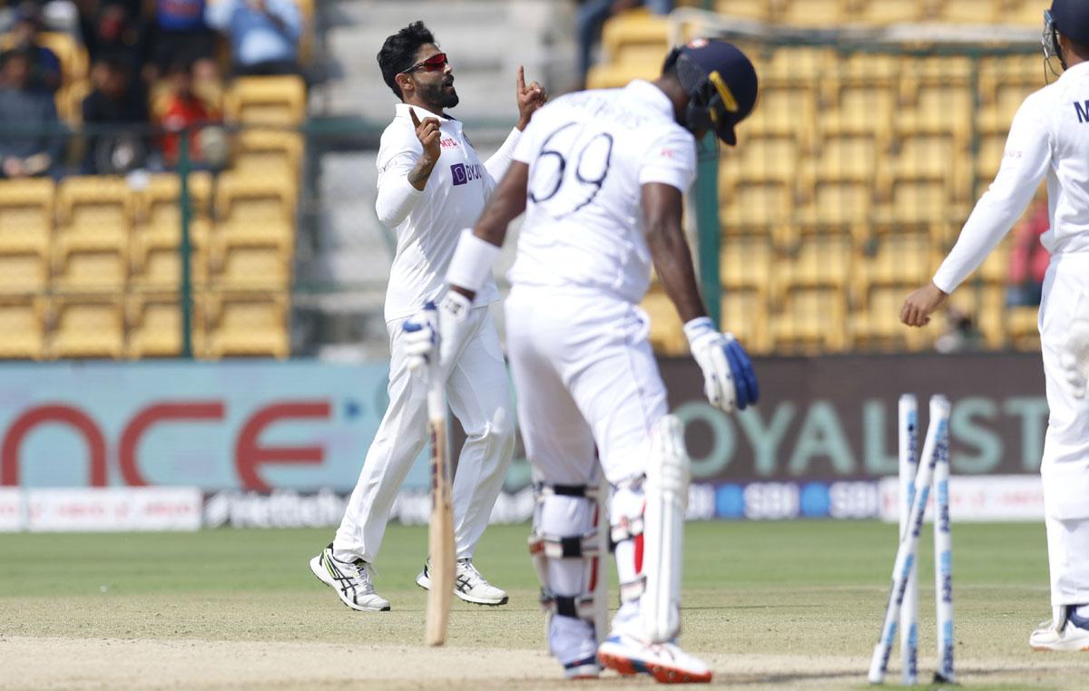 Ravindra Jadeja celebrates the wicket of Angelo Mathews.