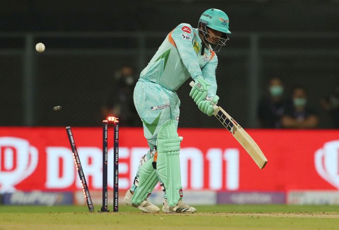 Quinton De Kock of Lucknow super giants is bowled by Mohammad Shami