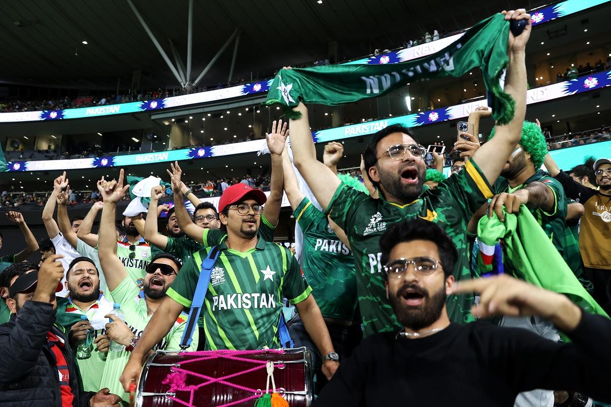 Pakistan fans