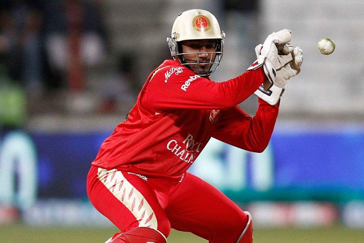 Robin Uthappa during the Airtel Champions League Twenty20 semifinal match