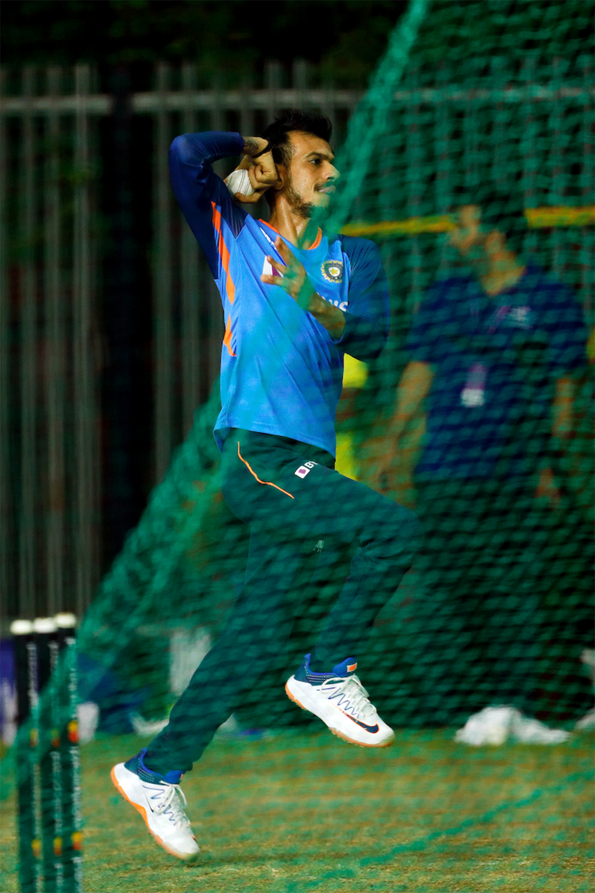 Yuzi Chahal bowls 