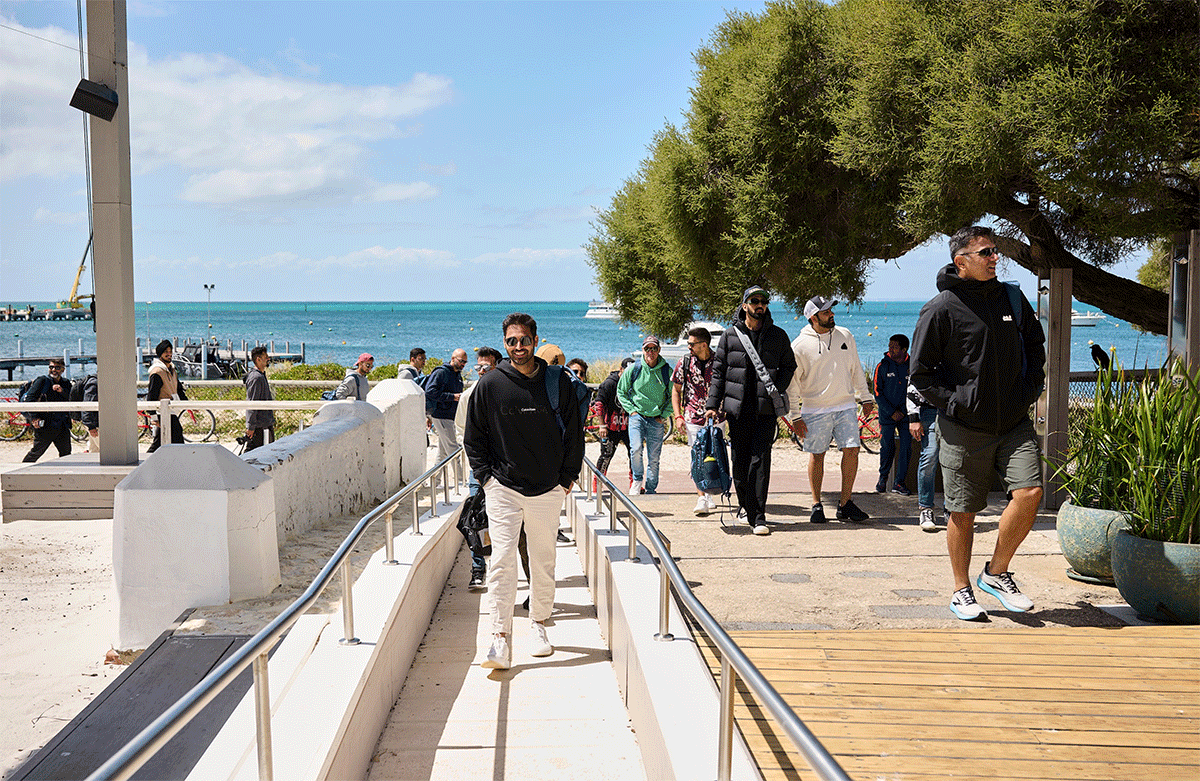 Bhuvneshwar Kumar and Rahul Dravid soak in the sun