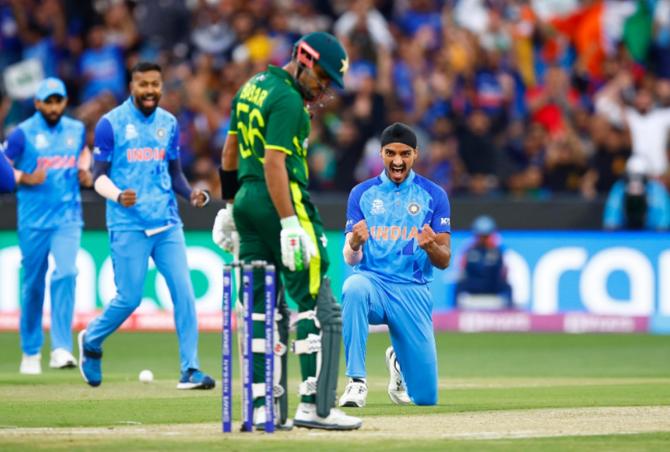 Arshdeep Singh celebrates after dismissing Babar Azam for a duck.