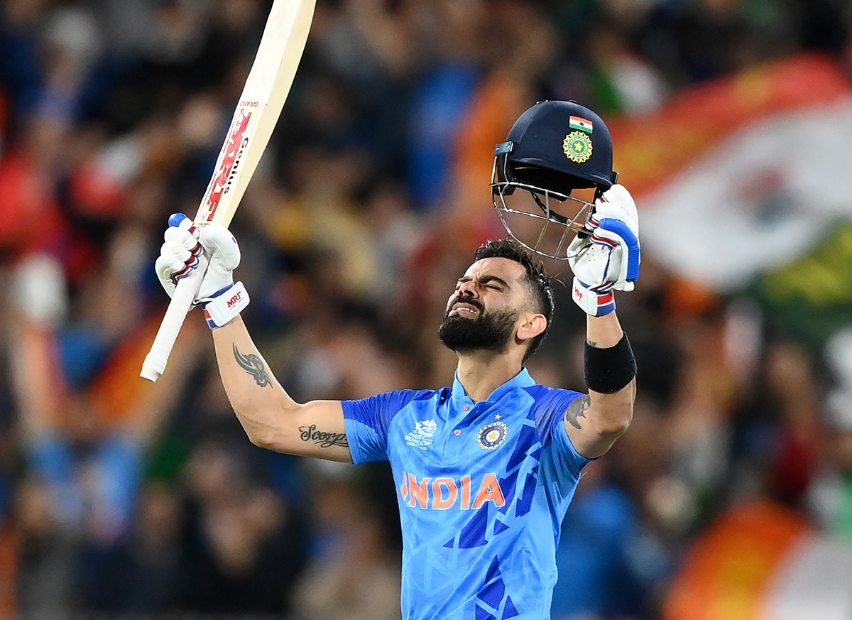 T20 WC PIX: Kohli lights up Diwali for India with last ball win over Pak -  Rediff.com