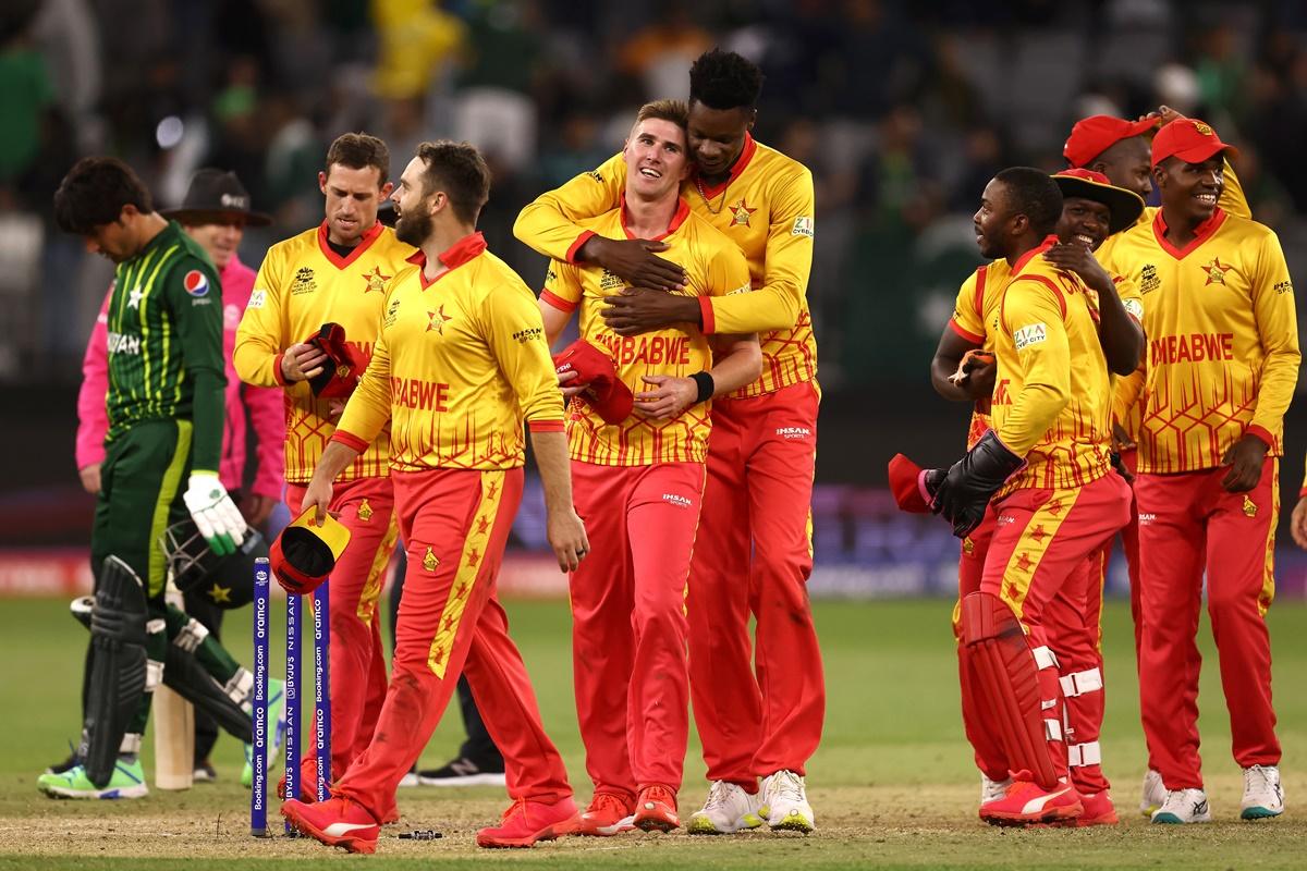 T20 World Cup: Big Upset! Zimbabwe STUN Pakistan - Rediff Cricket