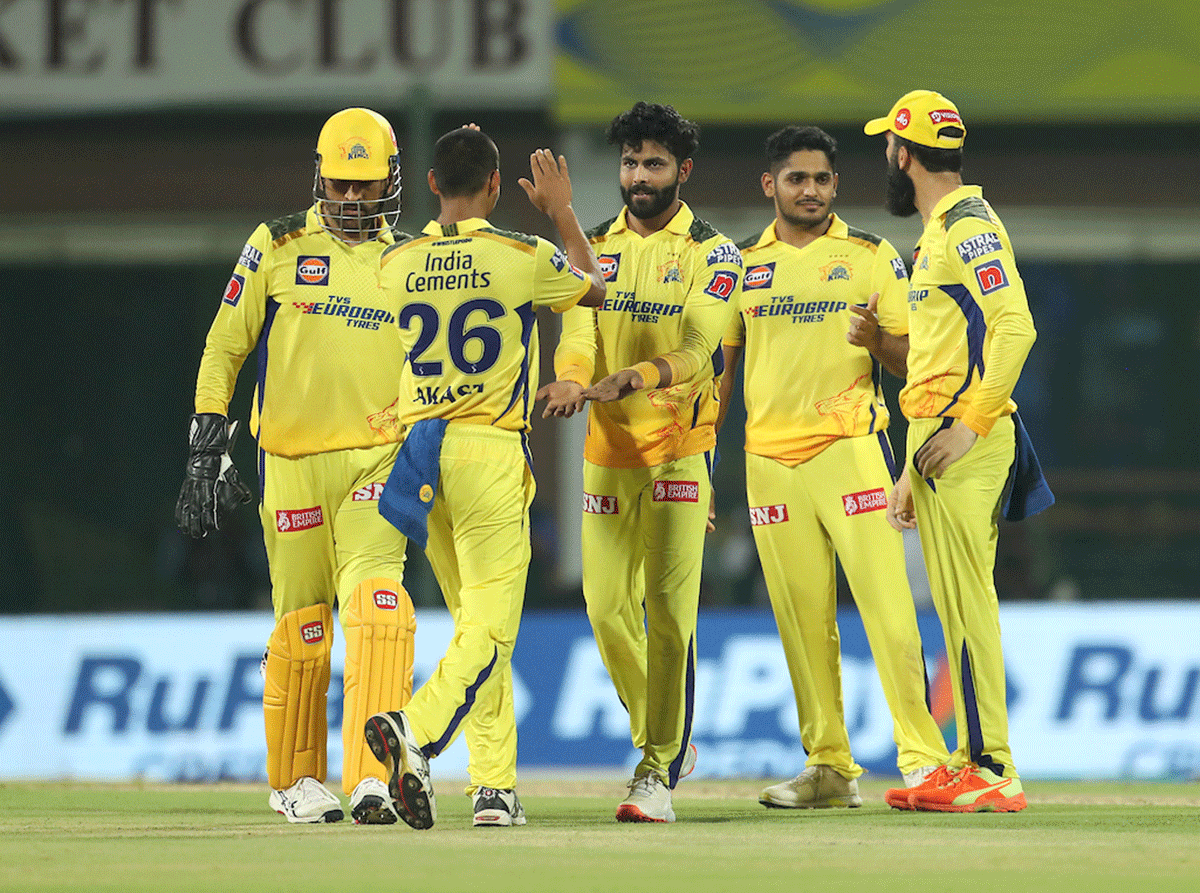 Ravindra Jadeja celebrates the wicket of Sanju Samson 