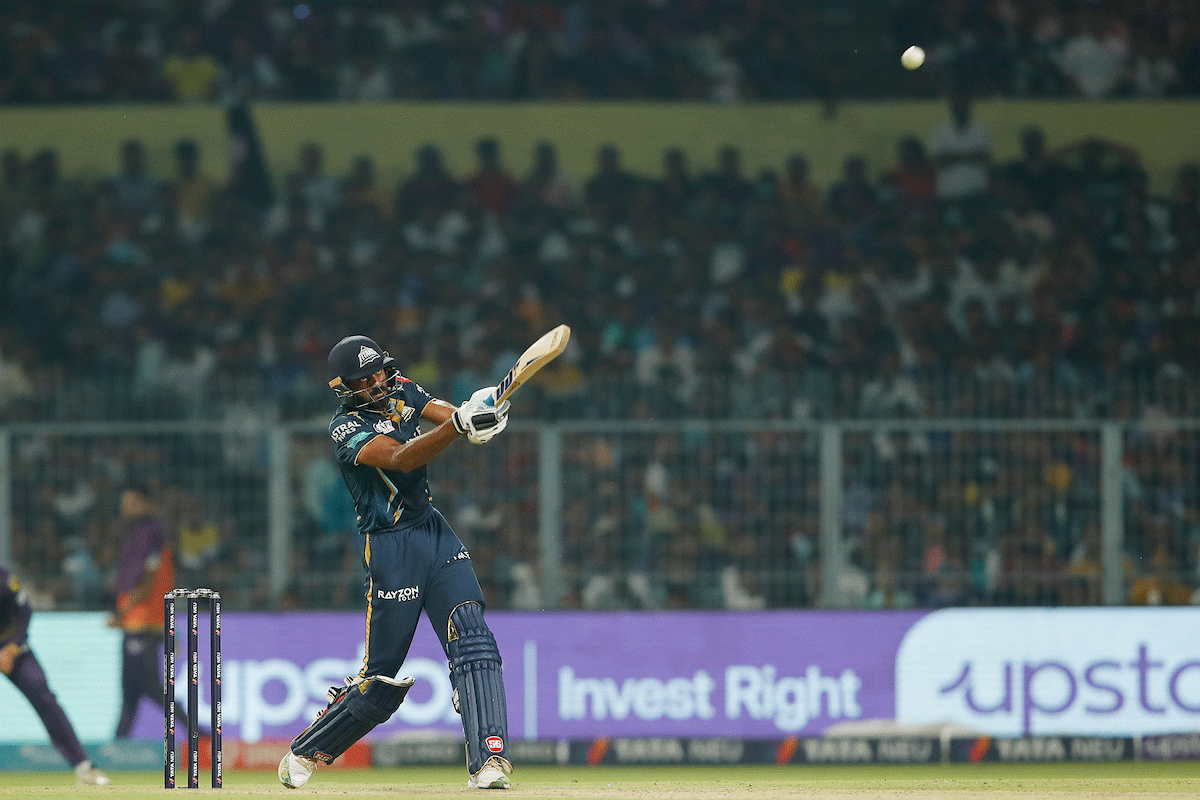 Vijay Shankar clobbered 6 sixes and 2 fours in his unbeaten half-ton 