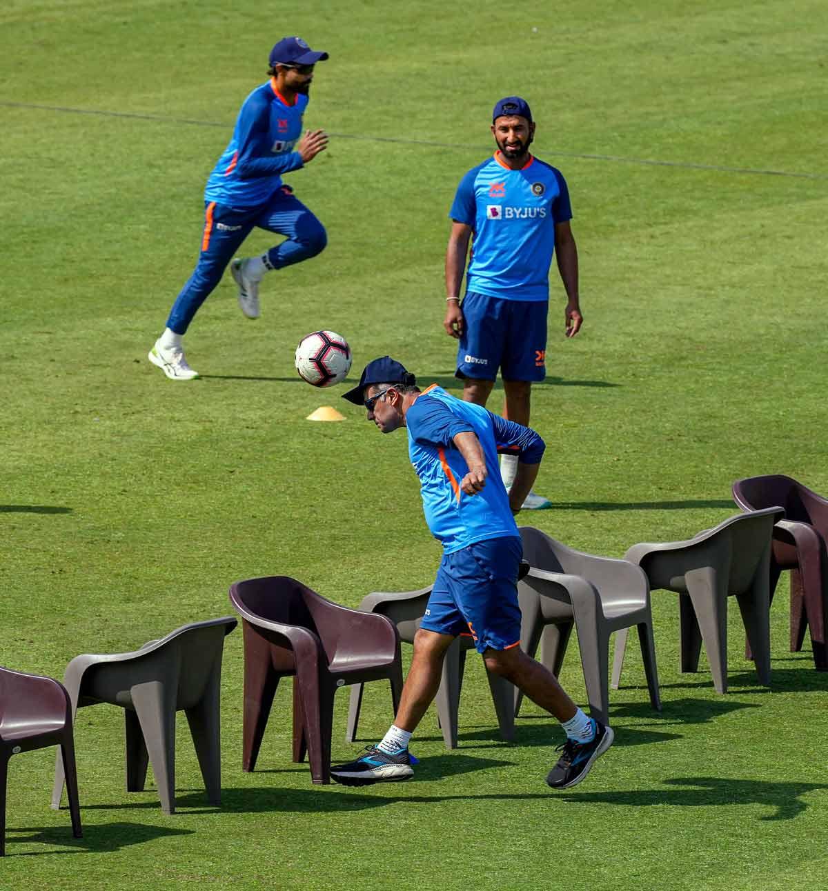India Vs Australia 2nd Test Pujara Set For 100th Test As Hosts Eye 
