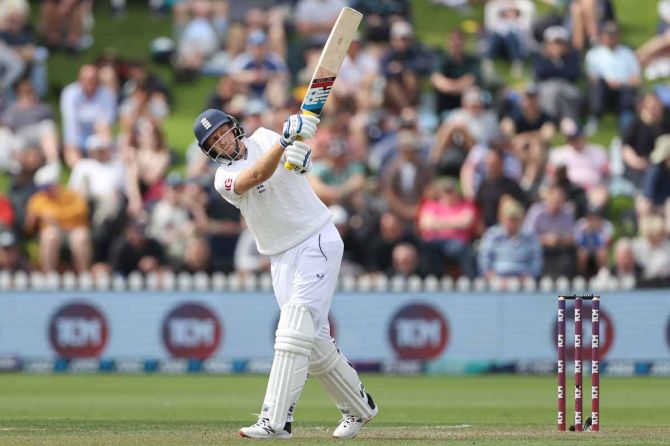 Joe Root hits out during his 224-ball 153 not out on Day 2 of the 2nd Test against New Zealand on Saturday