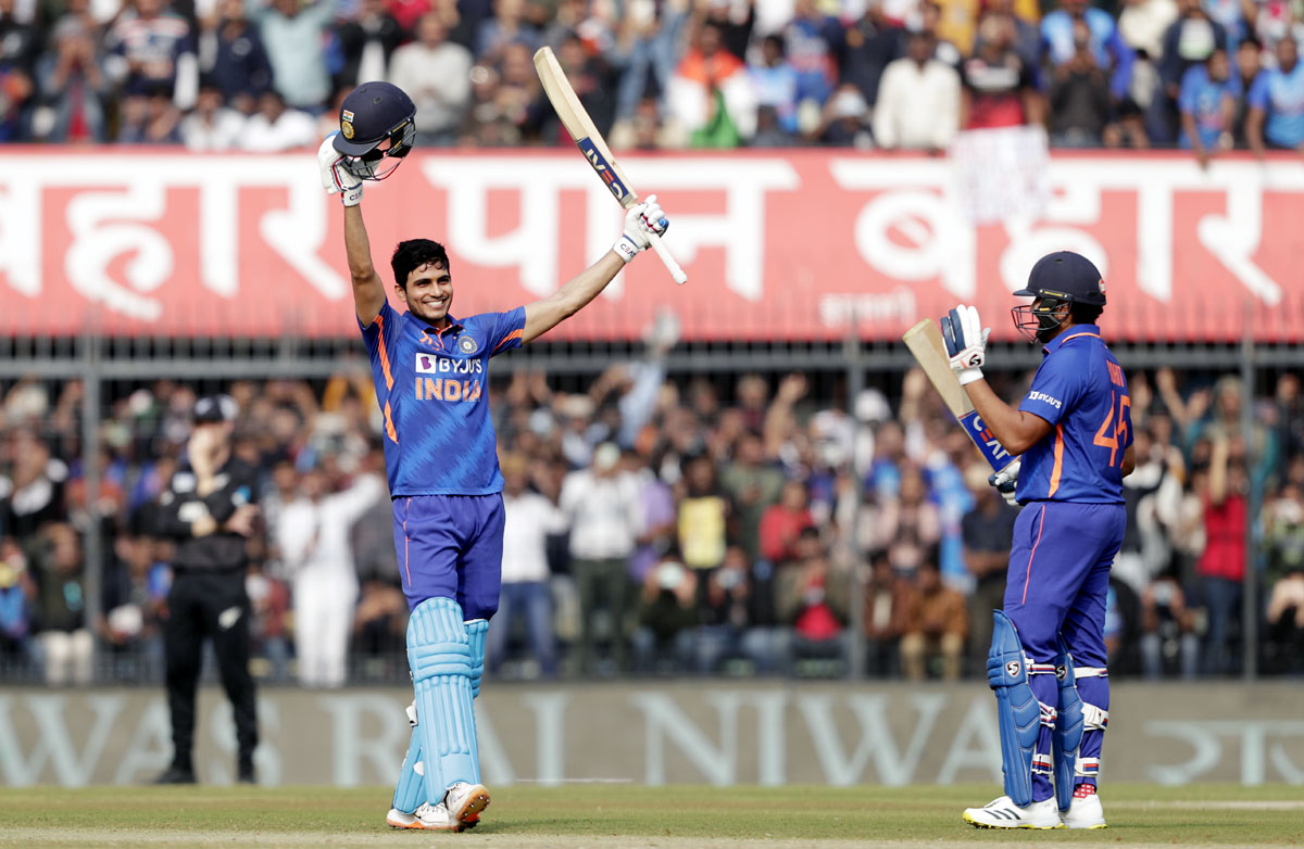 Shubman Gill celebrates his century 