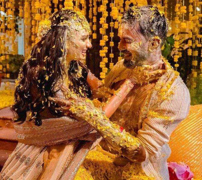 Athiya-Rahul's Fun-Filled Haldi Ceremony - Rediff.com