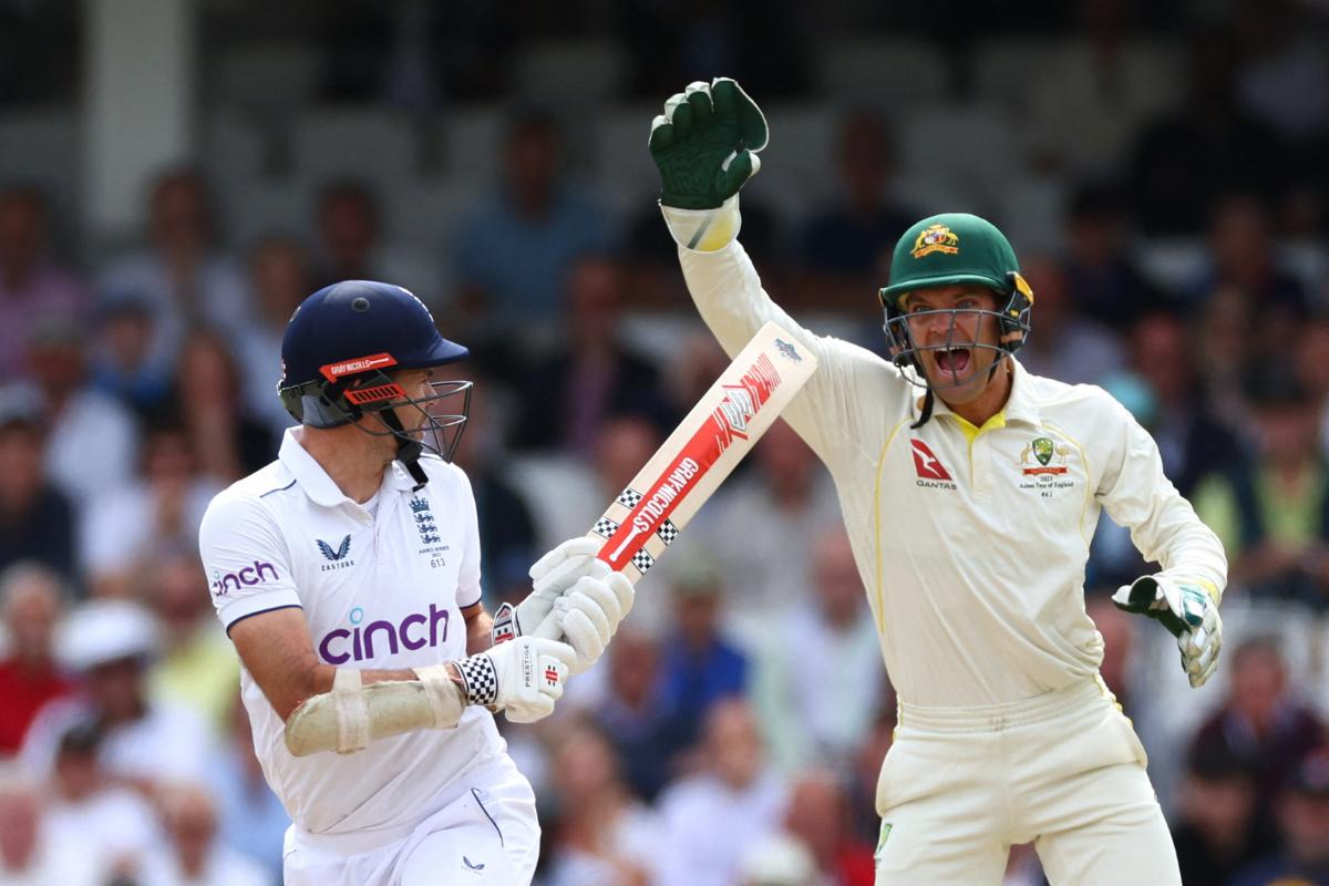 Australia's Alex Carey appeals successfully for the lbw wicket of England's James Anderson 