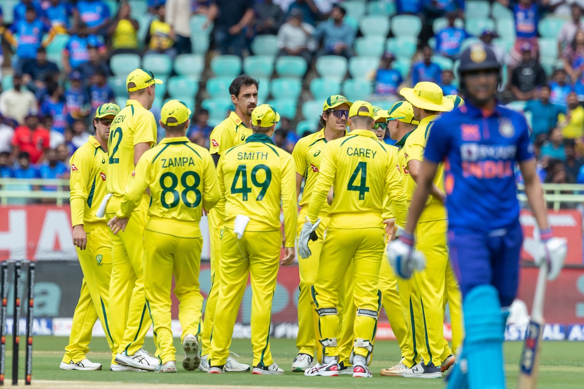 Starc's plan: Bowl fast, swing it and hit the stumps