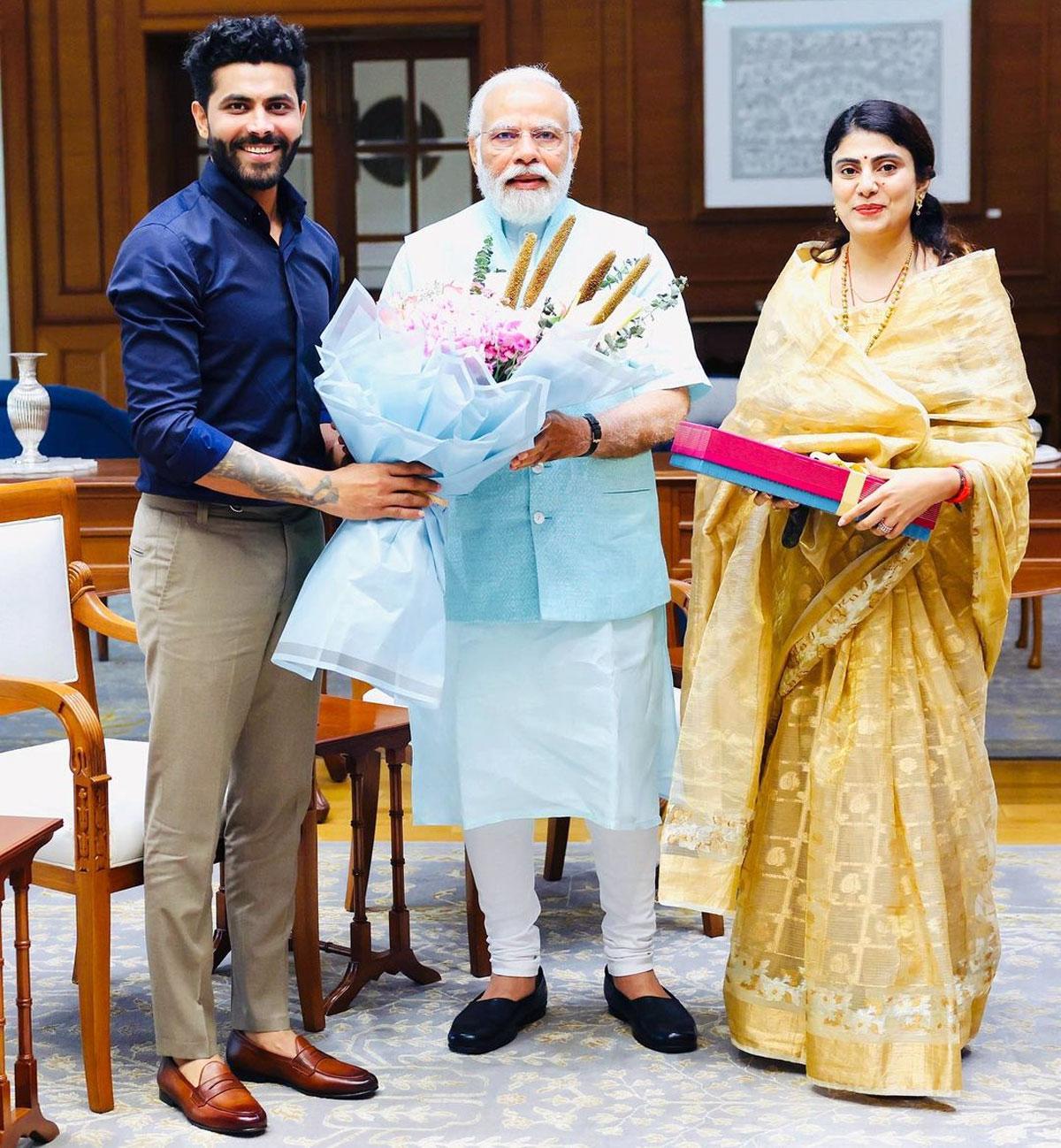 Ravindra Jadeja with Narendra Modi