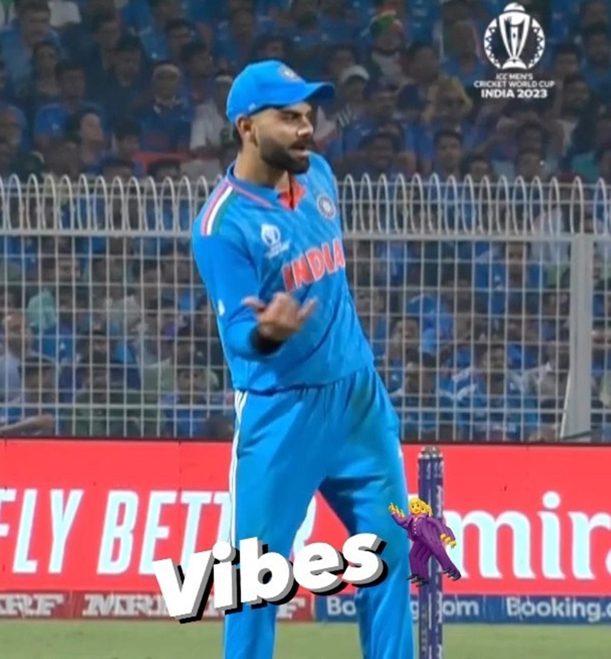 Virat Kohli dances