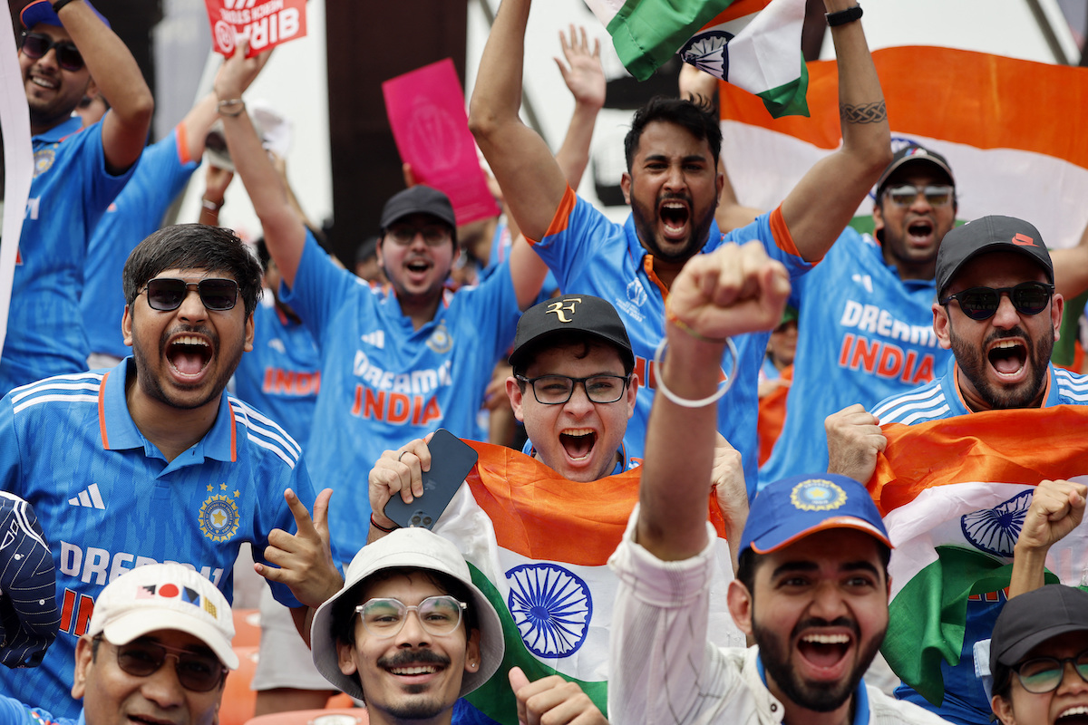 Imposter scams fans of â'¹2.68 lakh for Indo-Pak tickets