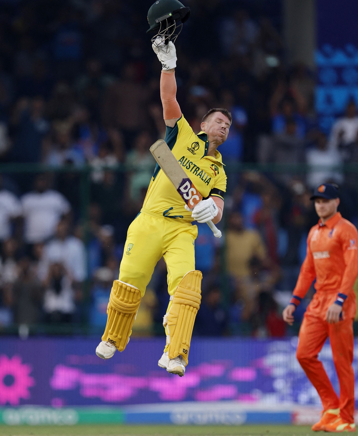 With 6, David Warner now has the most World Cup tons by an Australian