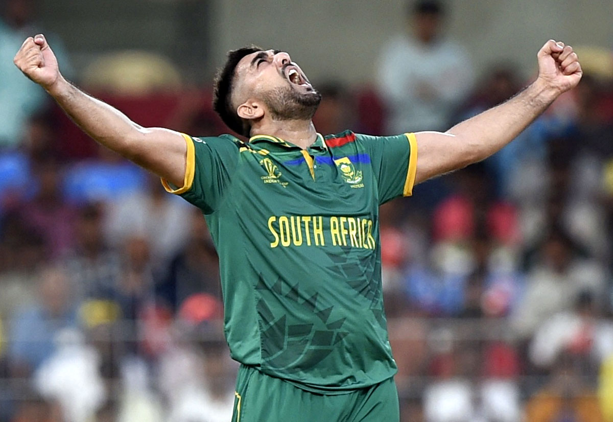 Tabraiz Shamsi celebrates the wicket of Saud Shakeel 