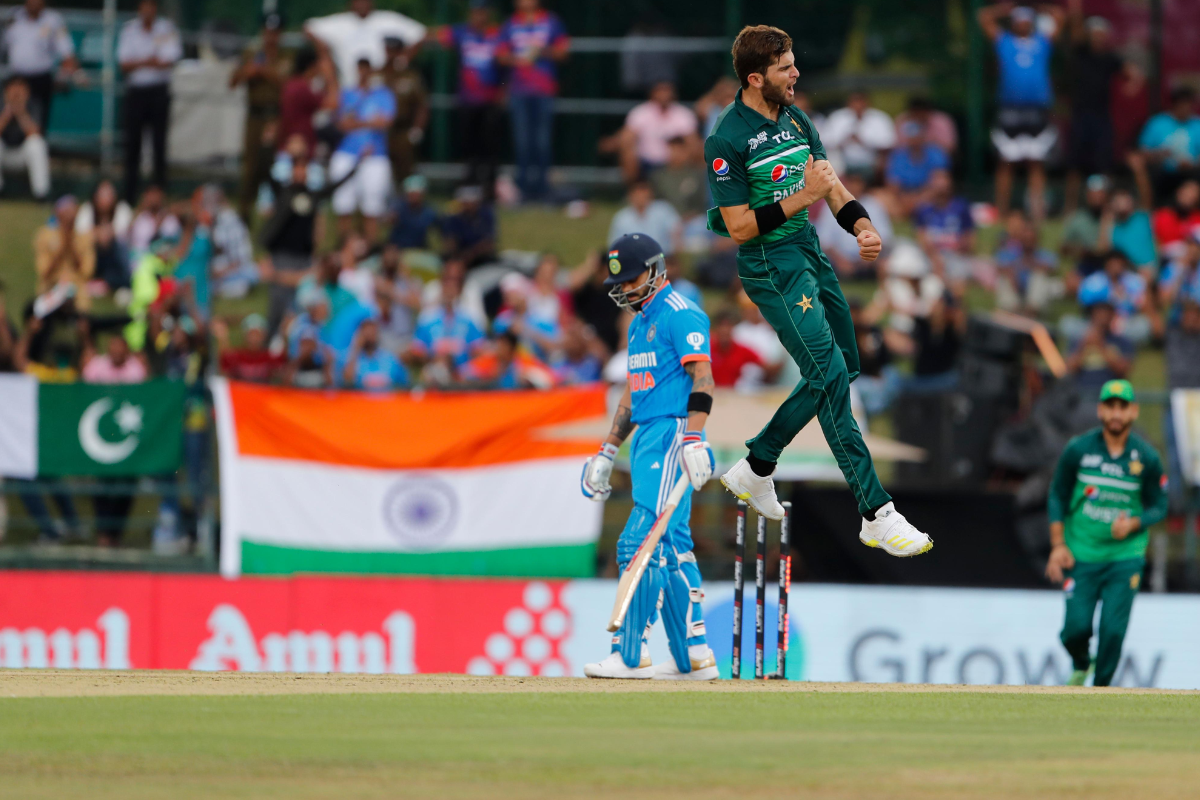 Shaheen Afridi celebrates on dismissing Virat Kohli