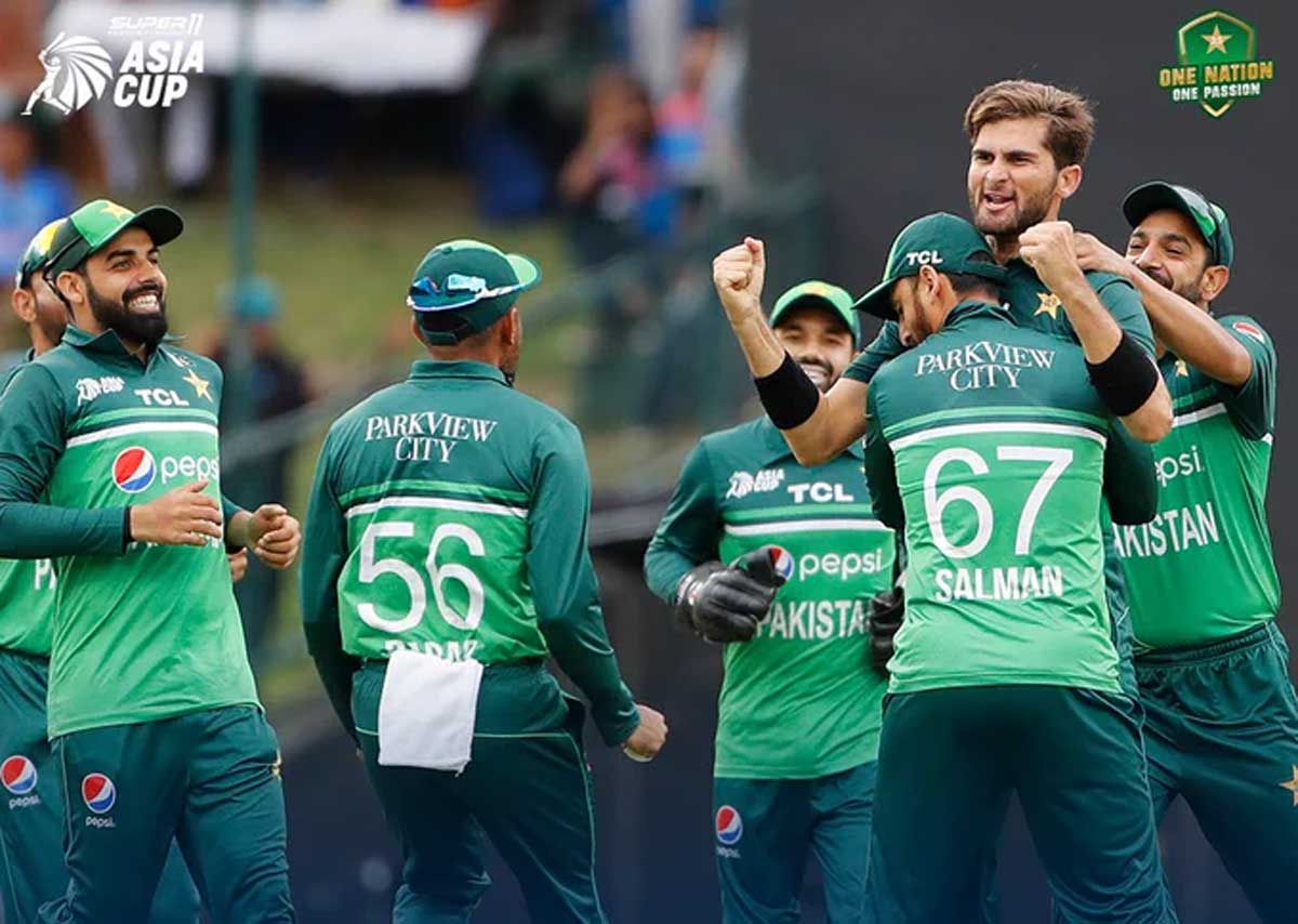 World Cup-bound Pakistan cricket team await India visa