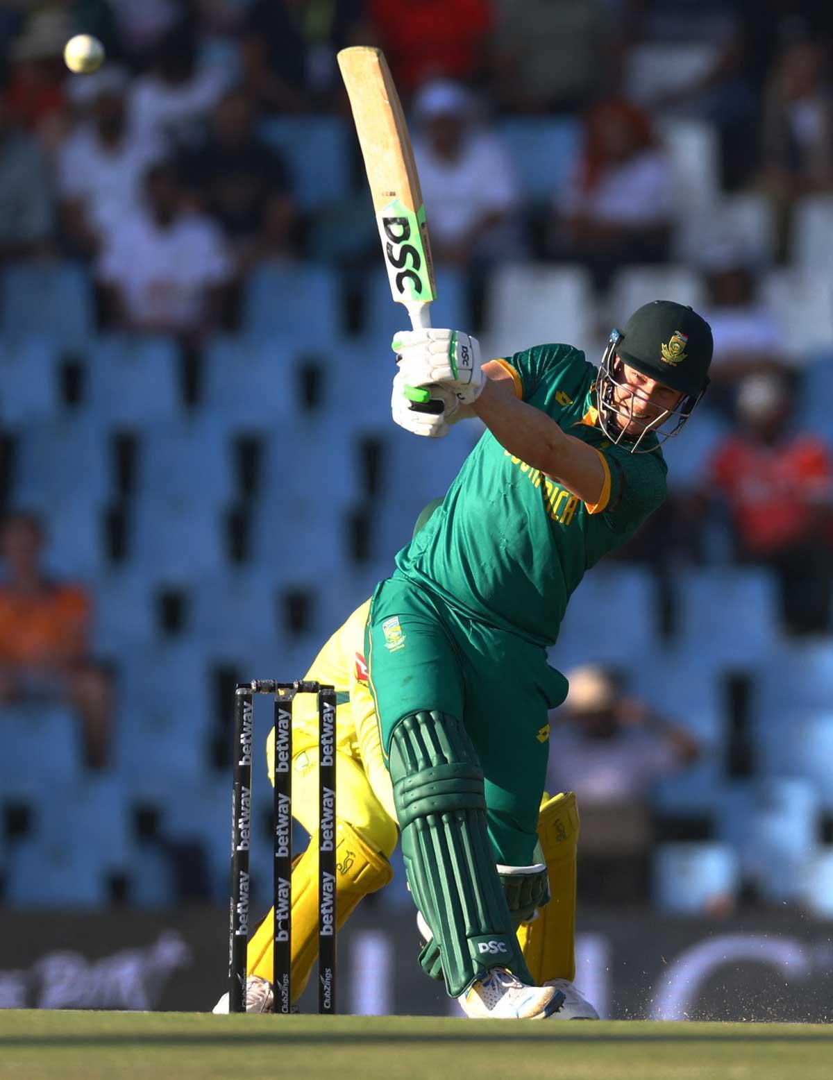 David Miller smashed an unbeaten 82 from 45 balls, putting on an explosive 222-run stand for the fifth wicket with Klaasen