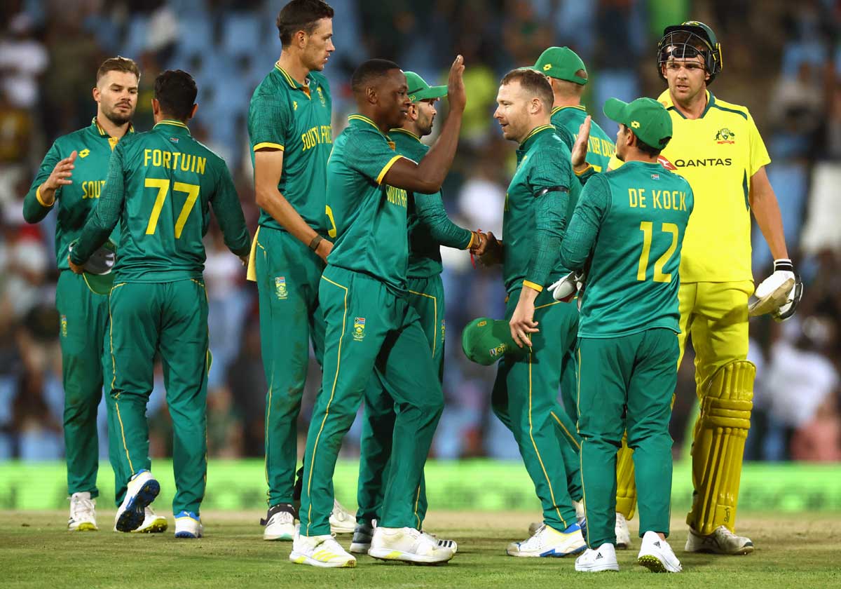 South Africa's players celebrate winning the fourth ODI against Australia