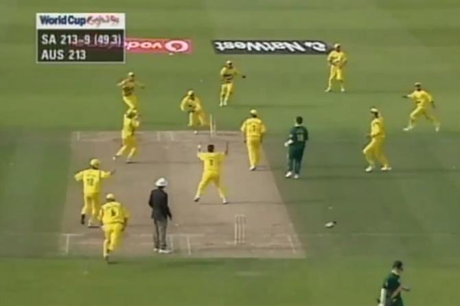 Australia celebrate after running out South Africa's Allan Donald to win the 1999 World Cup semi-final