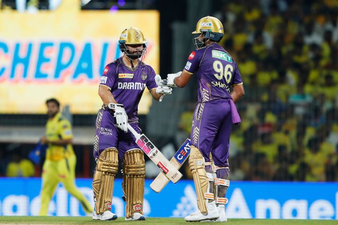 Shreyas Iyer and Rinku Singh rebuild KKR’s innings. 