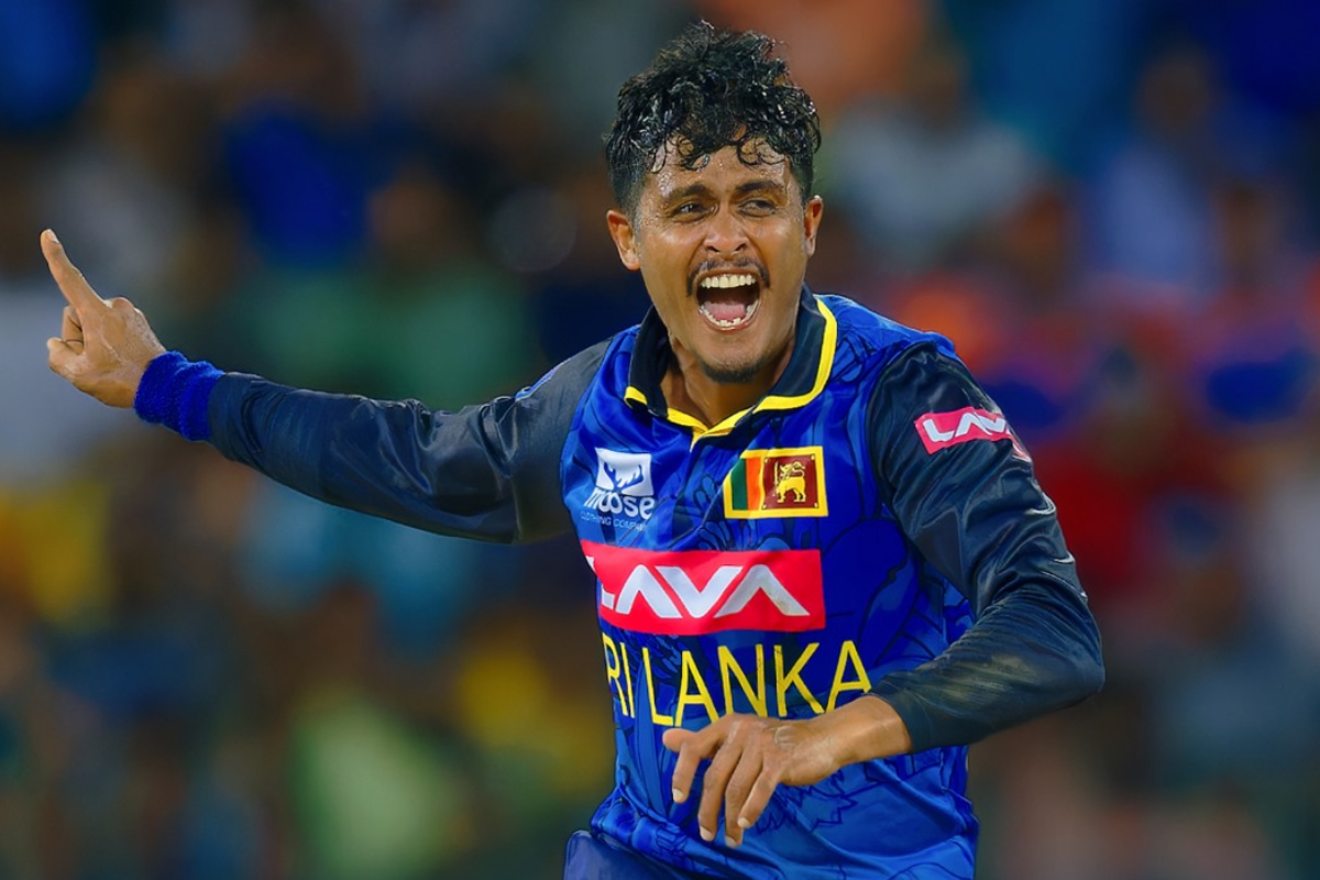 Sri Lanka's leg spinner Jeffrey Vandersay took his best figures of 6 for 33 in the 2nd ODI against India in Colombo, on Sunday