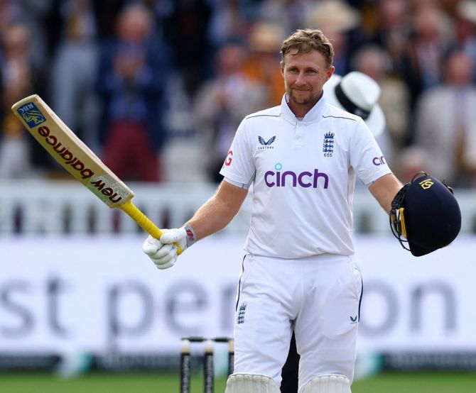 Joe Root dedicates his 100 to Graham Thorpe