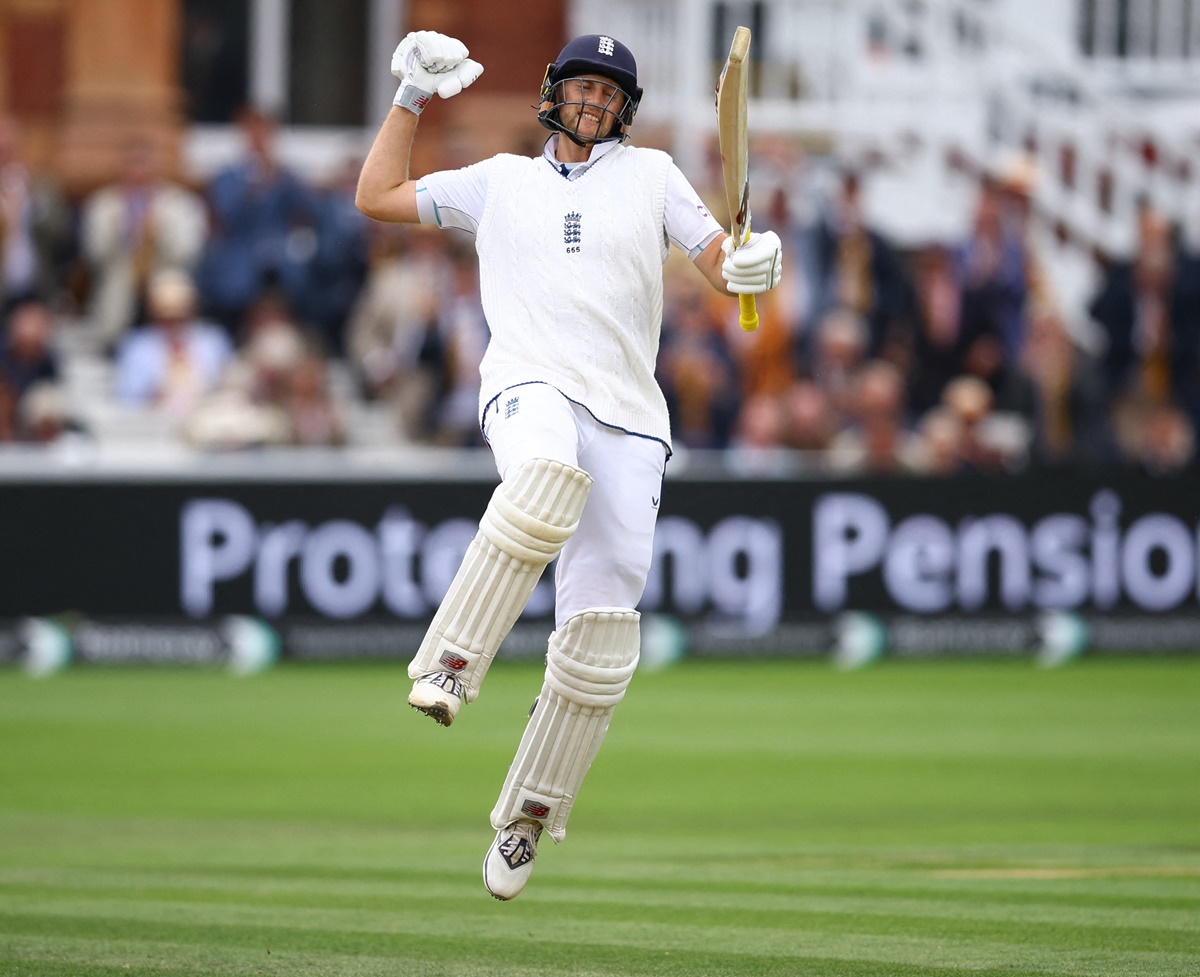 Joe Root celebrates his 34th century