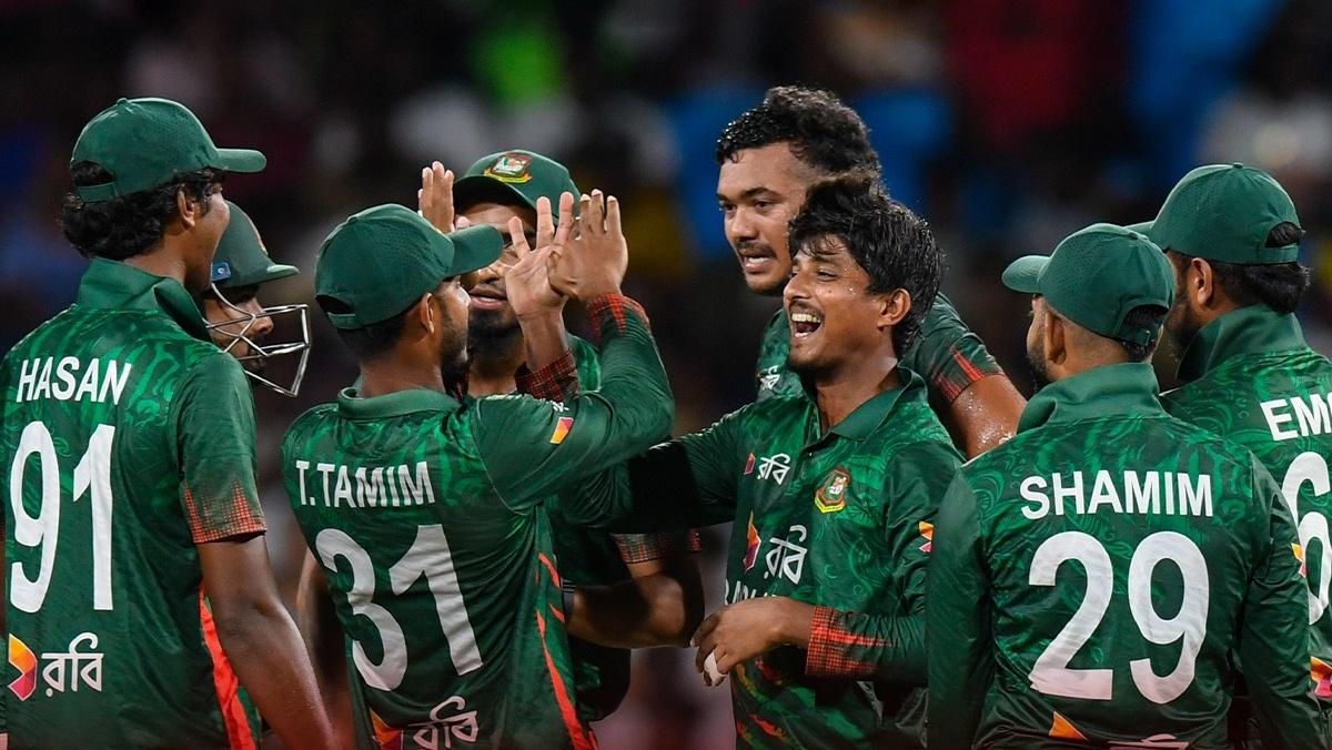 Mahedi powers Bangladesh to thrilling victory