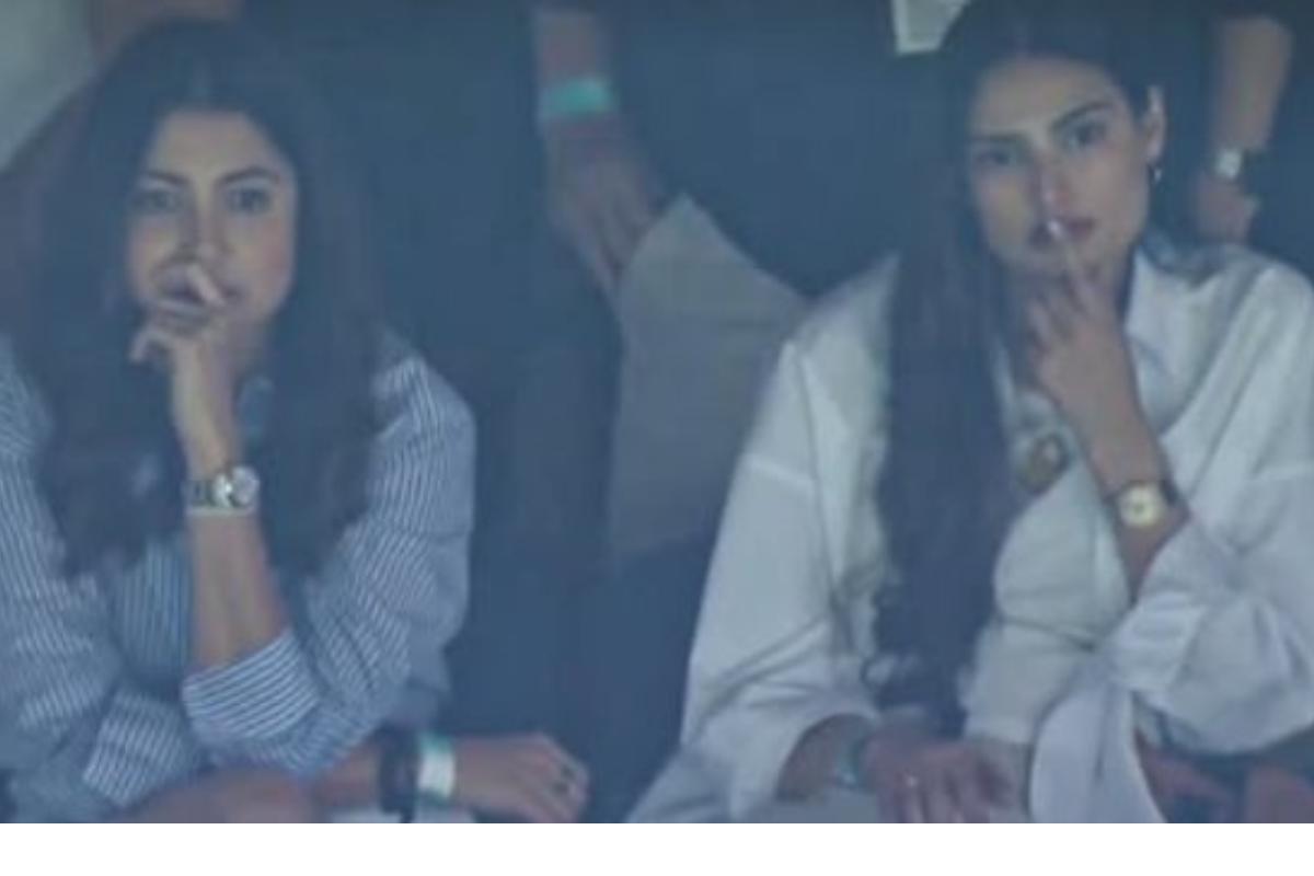 A worried-looking Anushka Sharma and Athiya Shetty after Virat Kohli was dismissed for 5 on Day 5 of the 4th Test at the MCG on Monday