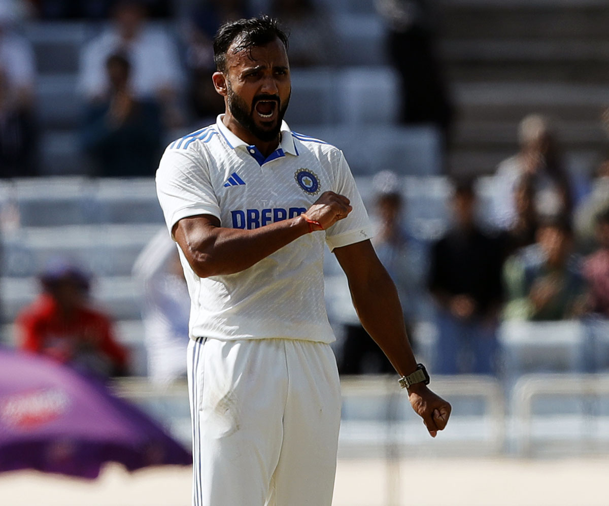 Akash Deep celebrates on taking his maiden Test wicket, having Ben Duckett caught behind.