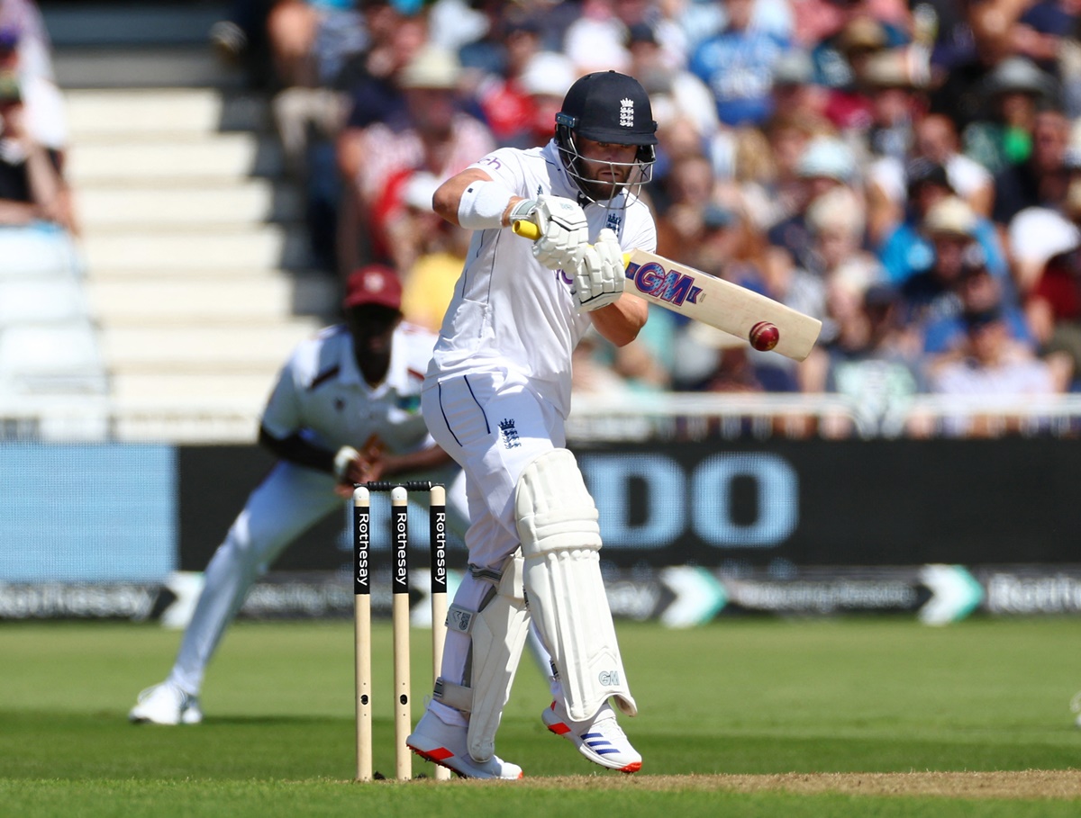 Ben Duckett hit four boundaries in a row to get started and raced to his fifty off 32 balls.