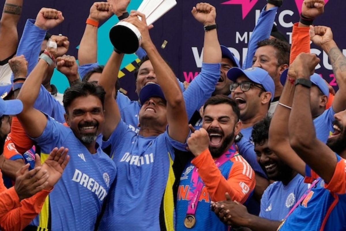 Rahul Dravid holds aloft the T20 World Cup trophy after India edged South Africa to win the tournament last month