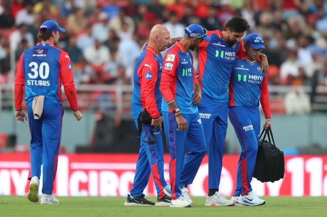 Ishant Sharma suffered an ankle injury while fielding in the 6th over during the match against Punjab Kings on Saturday 