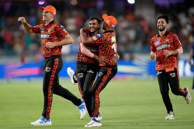 Sunrisers Hyderabad's players celebrate after Shahbaz Ahmed got the wicket of Ishan Kishan