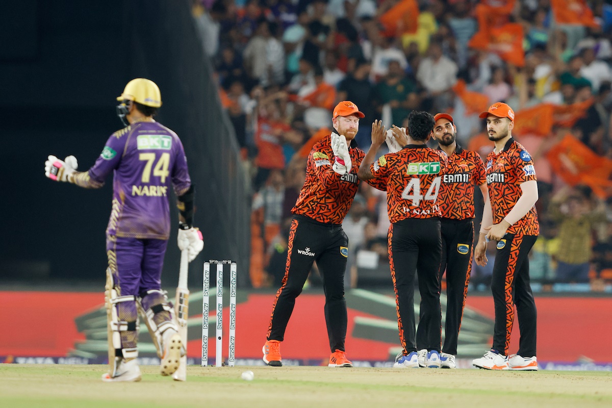 SunRisers Hyderabad celebrate the wicket of Sunil Narine during Qualifier 1 on Tuesday
